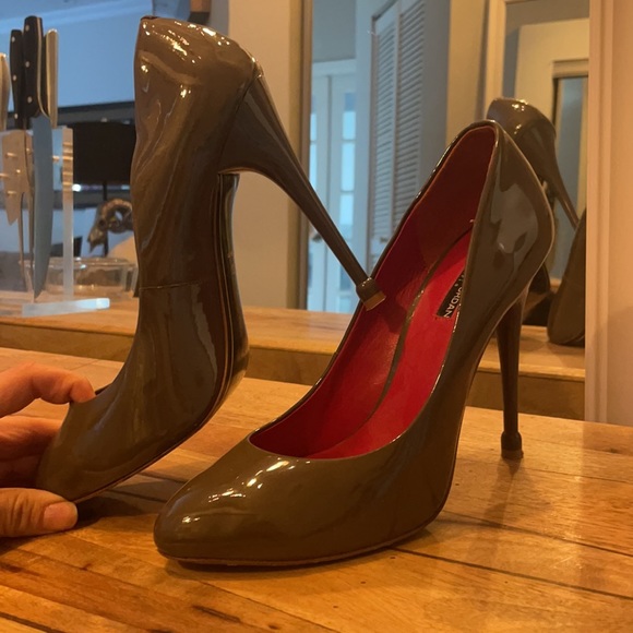 Super SEXY! Size 10 Leather Upper and Leather sole. - Picture 6 of 6